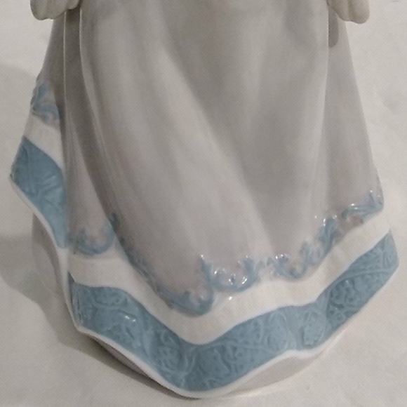 SALE Bundle Of Beautiful Angels - Picture 10 of 14